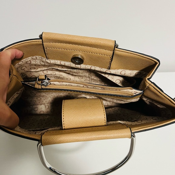 Guess Satchel Bag - Picture 4 of 10